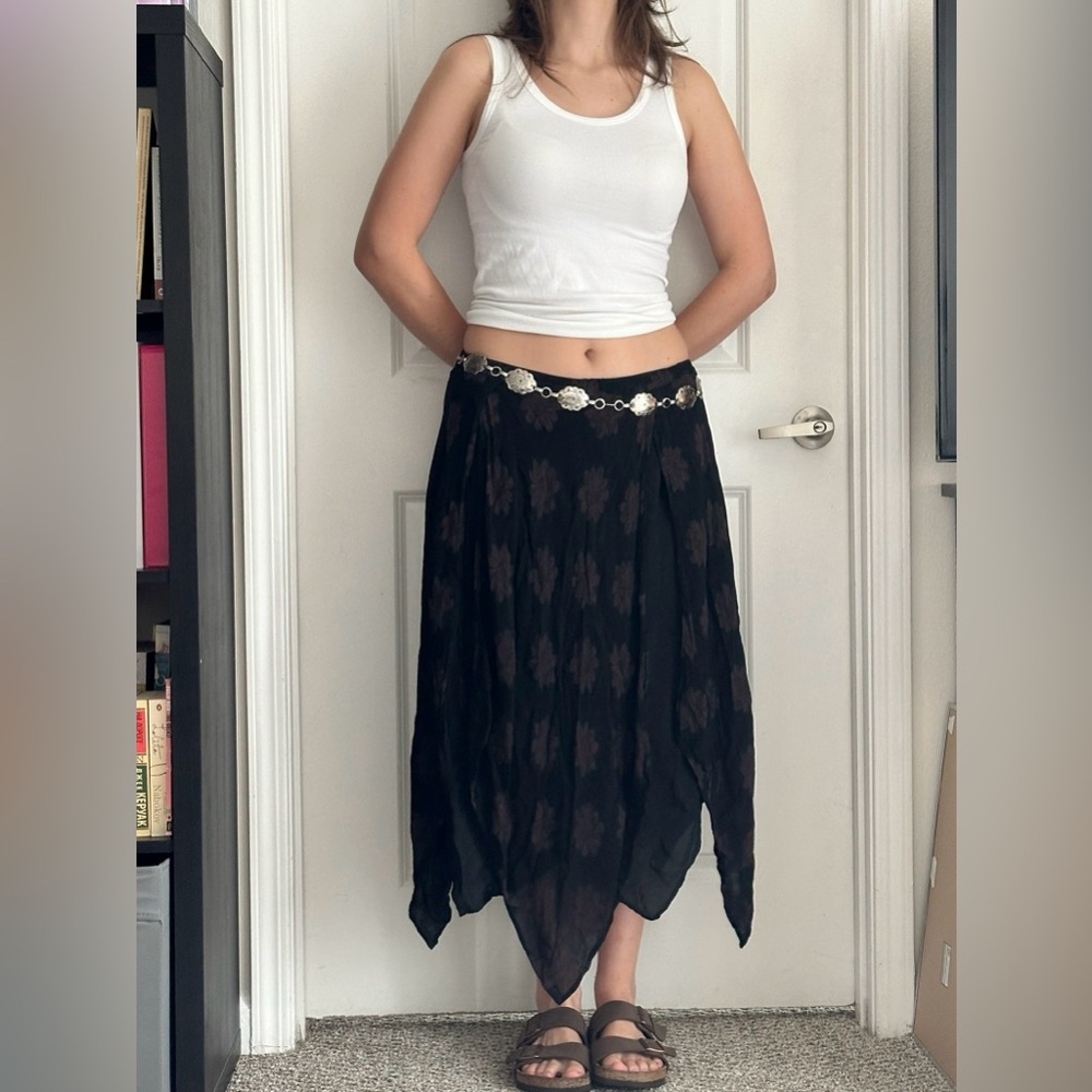 Black and brown floral patterned maxi skirt with a boho vibe Size 10-12